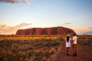 couple at uluru2